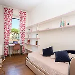 Roman Jewel Elegant Apartment Near The Center