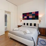 Roman Jewel Elegant Apartment Near The Center
